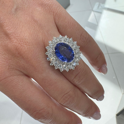 Inel cu diamante de 2.18 ct si Tanzanite de 5.08 ct