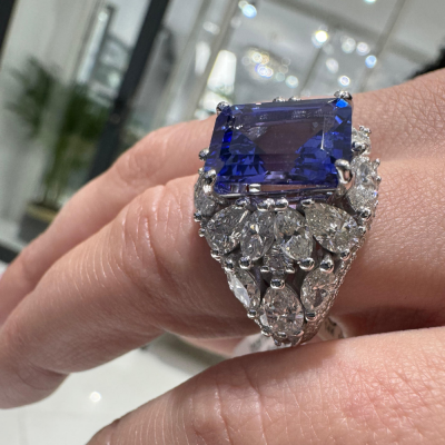 Inel cu Diamante de 5.19 ct si Tanzanite de 6.10 ct