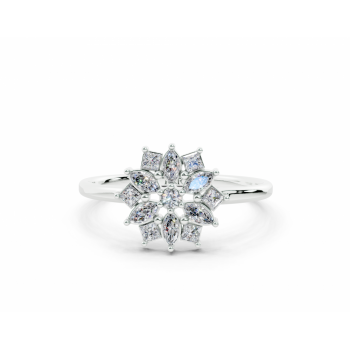 Inel cu diamante Marquise Cut de 0.13ct, diamante Princess Cut de 0.13ct si un diamant rotund de 0.01ct