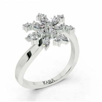 Inel cu diamante Marquise Cut de 0.14 ct, diamante Pear Cut de 0.31 ct si diamante rotunde de 0.08 ct