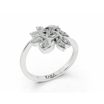 Inel cu diamante Marquise Cut de 0.31ct, diamante Princess Cut de 0.04ct si diamante rotunde de 0.04ct