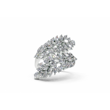 Inel cu diamante Marquise Cut de 1.57ct si diamante Pear Cut de 0.17ct