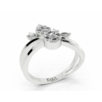 Inel cu diamante Pear cut de 0,11 ct , Marquise Cut de 0.20 ct, diamante Princess Cut de 0.07 ct si diamante rotunde de 0.01 ct