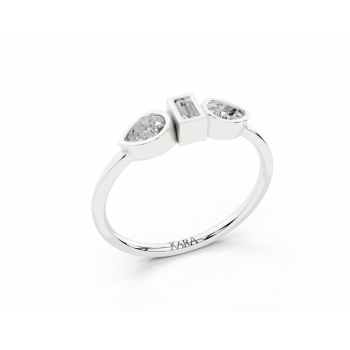 Inel cu diamante Pear Cut de 0.30ct si un diamant Baget de 0.06ct