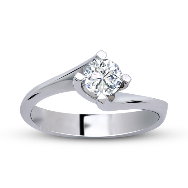 Inel de logodna Solitaire  cu diamant de 0.20 ct